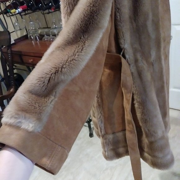 Vintage 60s Lilli Ann Suede/Faux Fur Belted Coat - Picture 10 of 16